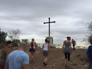 A walk to the top of Monte Testaccio