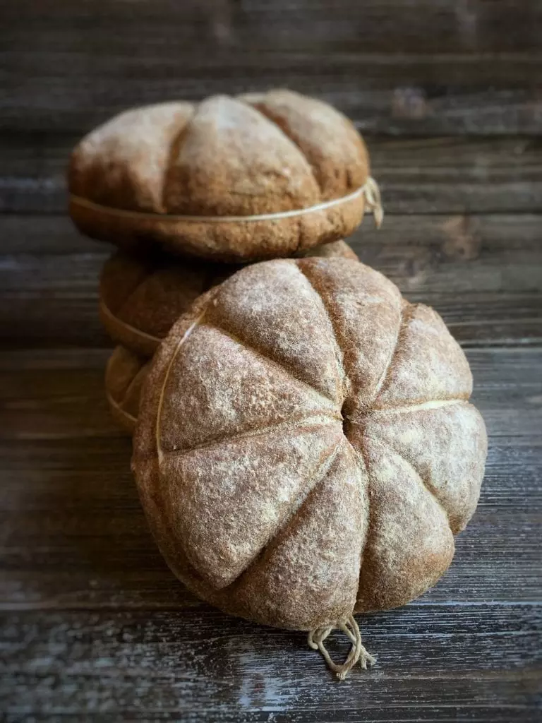 Baking with the Romans - The Key Ingredients: Poppy Seed, Fennel and Parsley.