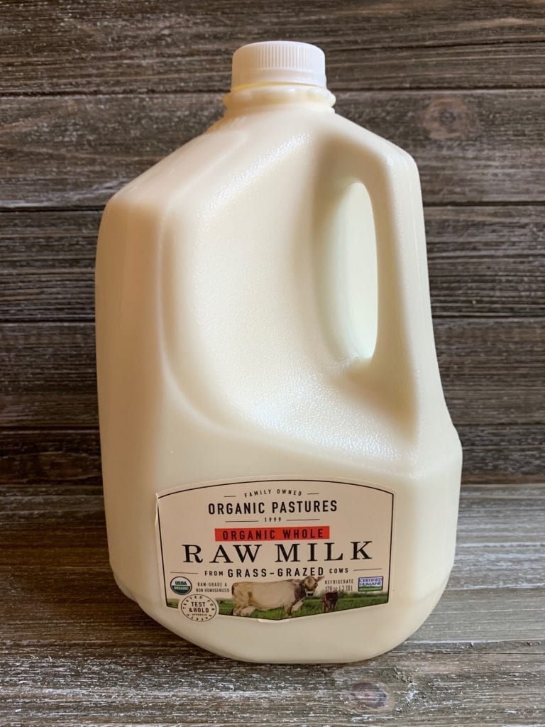 Caseus Fumosus Velabrensis: Raw cow's milk for DIY home cheese-making